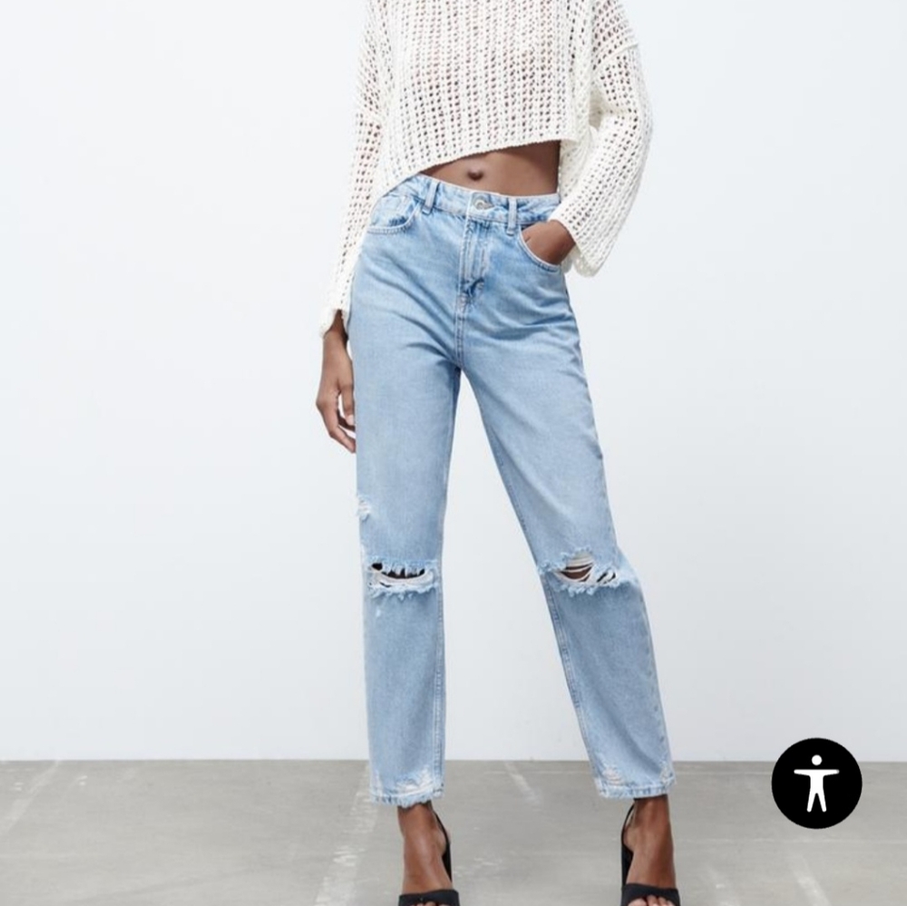 ZARA RIPPED MOM HIGH WAIST JEANS SIZE 6